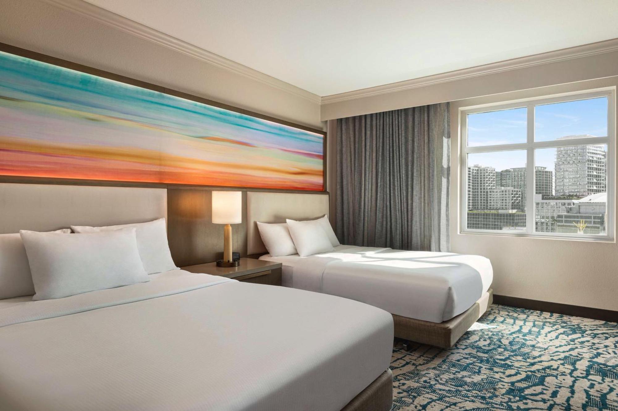 Embassy By Hilton Downtown Convention Center Hotel Tampa