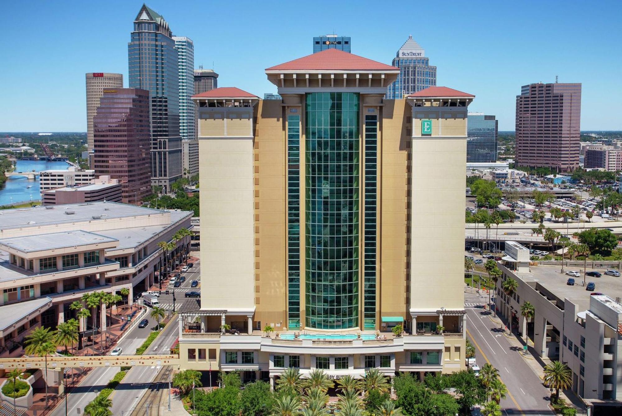 Embassy By Hilton Downtown Convention Center Hotel Tampa